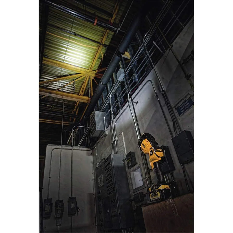 DEWALT, DCL043, 20V MAX JOBSITE LED SPOTLIGHT